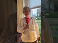 Honderden theezakjes omgetoverd in een kerstboom ?? #shorts | RTV Drenthe