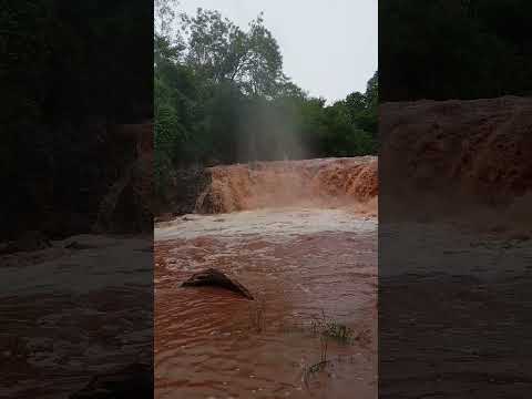 Mostrando A Cachoeira De São Joaquim Destrito B Ferraz PR