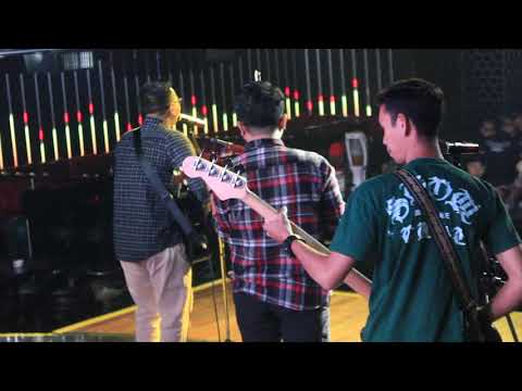 Sedikit Cerita Vlog Perform Bingkai Kaca di Boshe VVIP Bali dalam acara Locally Session