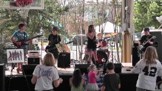 Remedy performs I love Rock and Roll by Joan Jett at St. Peters