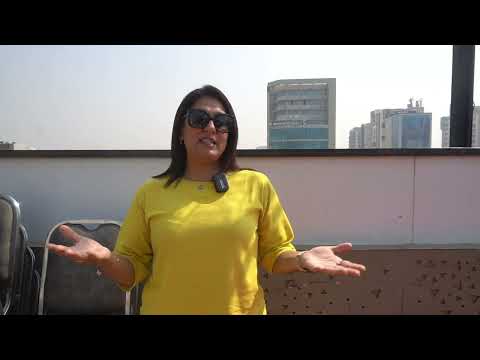 Dr. Naseeba Kat ( South Africa) sharing her experience of attending The Indian Flower Power Workshop