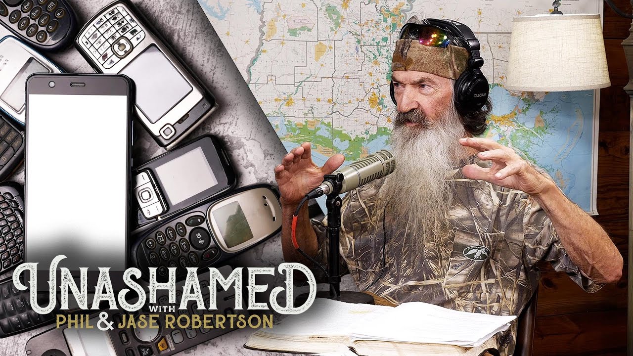 Ep 578 | Jase's Cell Phone Captures Phil's Astonishment When He Texts a Photo