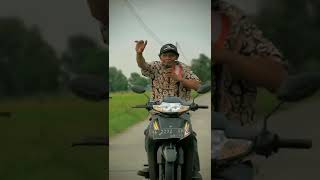 Download lagu Virall Kakek kakek Freestyle Tanpa henti di motor mengelilingi jalanan mp3