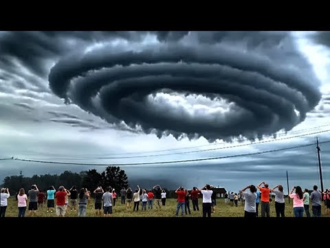 70 Strange Things Happening Right Now Around the World [Caught on Camera Edition]