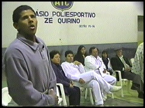 Década de 1990 - Palestra Antidrogas na quadra do Ypiranga, Cruzília, MG