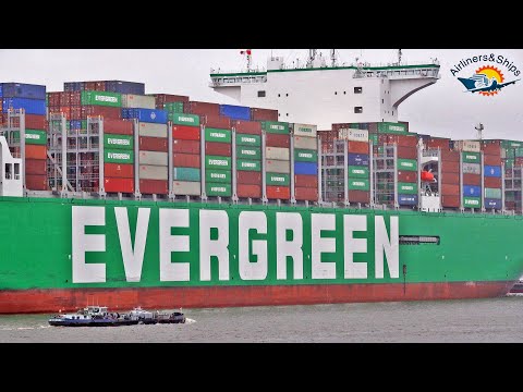 LARGEST CONTAINER SHIP IN THE WORLD "EVER ACE" depart from HAMBURG - SHIPSPOTTING HAMBURG March 2022