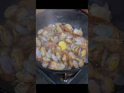 Ngêu ngao sào tỏi ớt