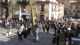 preview picture of video 'Raduno delle Confraternite del Calatino il 25/11/2012 Militello in val di Catania'