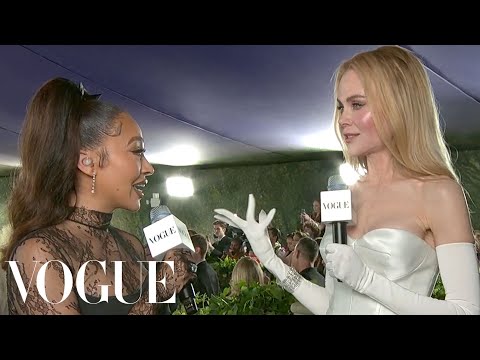 Nicole Kidman Brings a 1950's Balenciaga Look Back to Life | Met Gala 2024 | Vogue