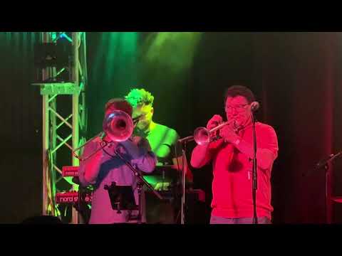 Sleepin' Lion 🦁💤 - Clinton Fearon & The Boogie Brown Band Live at Nectar Lounge in Seattle 6/8/2024