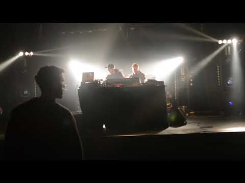 LIVE MOMENTS l Metta Frequencies l Magasin 4 l BELGIUM 08.11.18