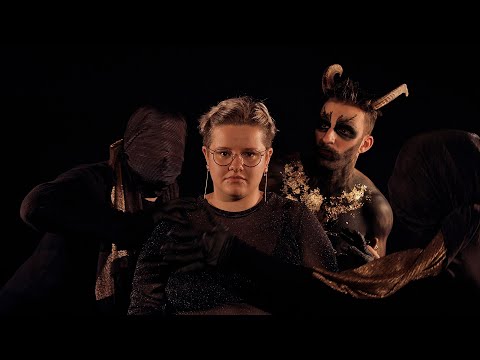 STOP BODYSHAMING! LEBE EINZIGARTIG! – Julia – Samantha Gold