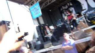 Black Tide - Hit the Lights