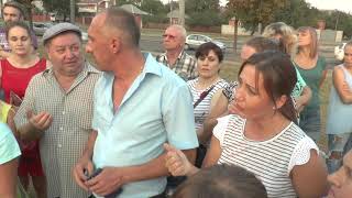 Без гарячої води — з середини травня: у Слобідському районі люди збиралися перекривати дорогу