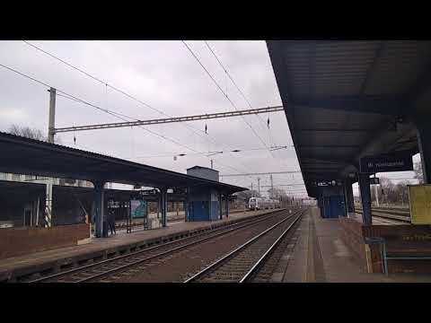 Příjezd Os vlaku 6916 směr Ústí nad Labem a průjezd R 618 krušnohor s krysou 151 012 s pozdravem