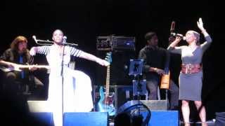 India.Arie &amp; Her Mom: &quot;Soul Bird Rise&quot; - Beacon Theatre New York, NY 11/2/13