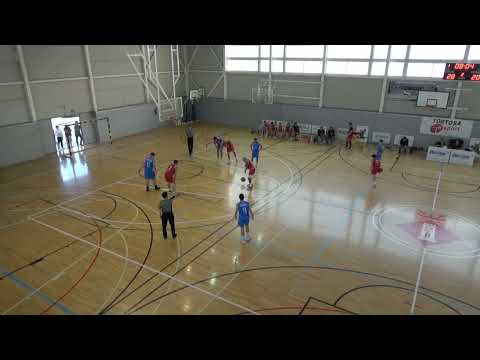 El Club Bàsquet Cantaires s'imposa al Sedis en els últims segons de partit