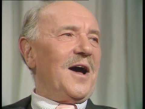 Ralph Richardson interviewed by Russel Harty (1973)