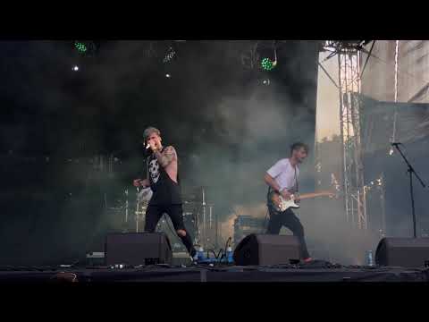 John Wolfhooker - Tidal Wave (feat. Ben Cristovao) - live at Rock For People Hope 2021