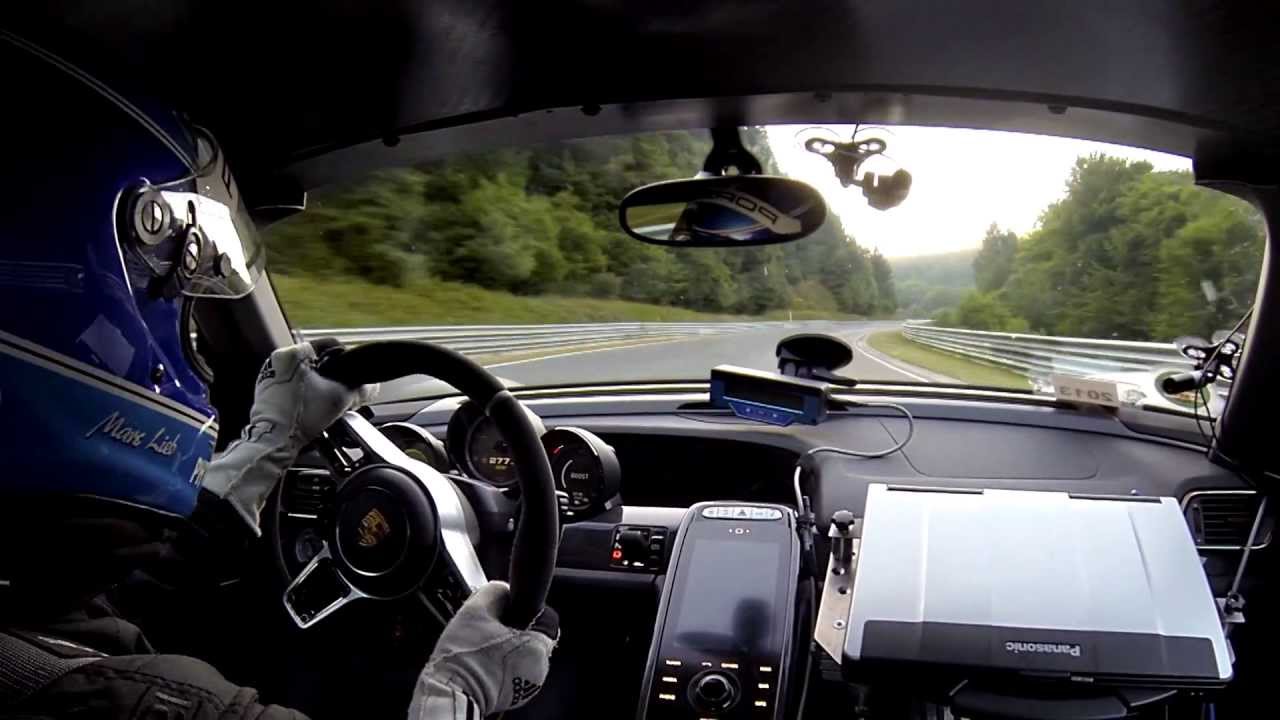 Onboard footage - Record Run 918 Spyder at the Nürburgring thumnail