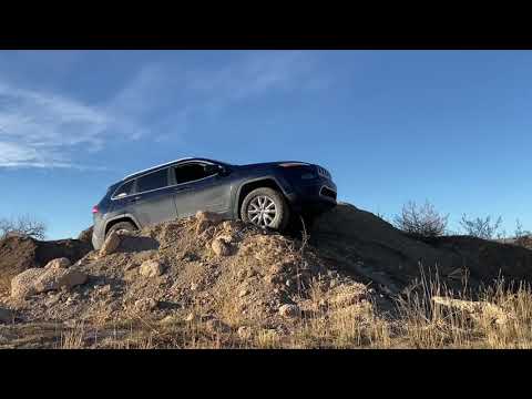 Jeep Cherokee KL with 2” rough country lift kit in action