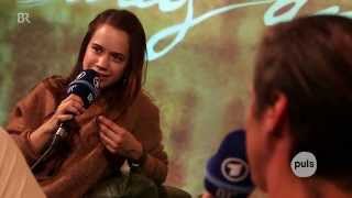 Lilly Among Clouds im Interview: "Alter, ich schreib viel zu krasse Poplieder" || PULS