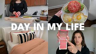 current spring favorites, what i eat in a day, spring bedding, & more! DAY IN MY LIFE VLOG