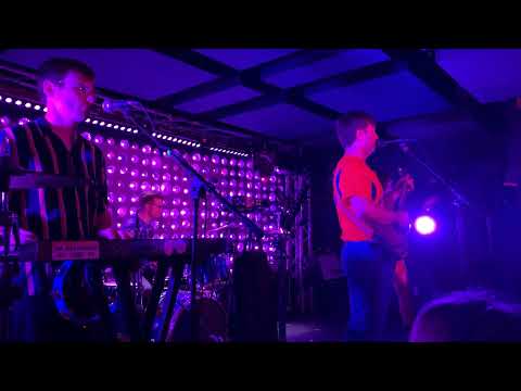 Video thumbnail for Noodles (Live at Baby’s All Right)