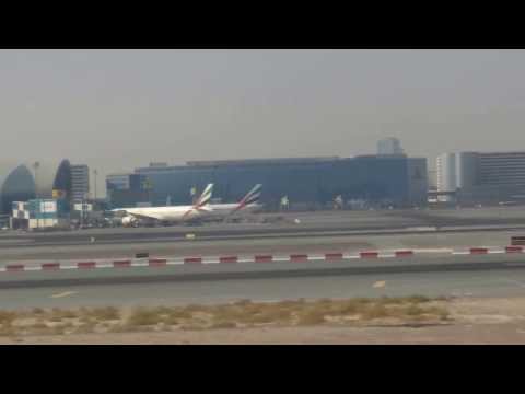 EK55 Emirates 777-300ER