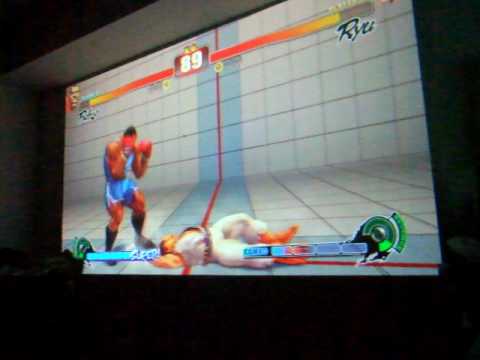 SF4 gareth (balrog) vs Simsimah (ryu) aka Mike C