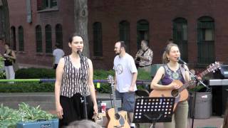 Nerissa and Katryna Nields - Easy People (fast version)
