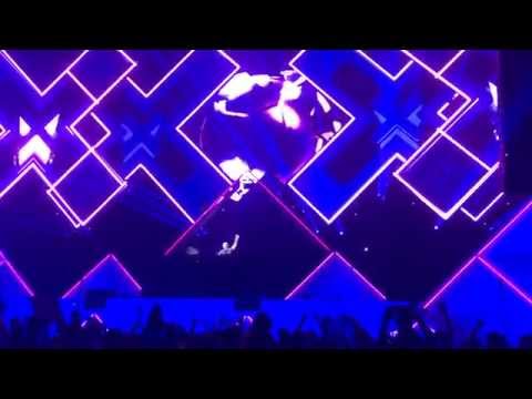 Gareth Emery & W&W vs. Alesso & Tove Lo - U vs. Heroes || Hardwell @ Amsterdam Music Festival 2014