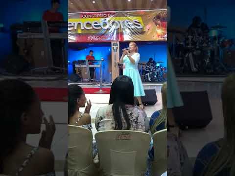 Cantora Rose D Paula (Congresso de Vencedores)