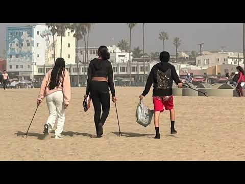 Beach Clean Up - Nov 2025