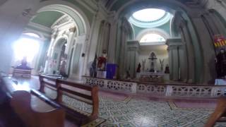 preview picture of video 'Granada Day Trip - Inside Iglesia La Merced Church - Nicaragua - 22nd March 2014'