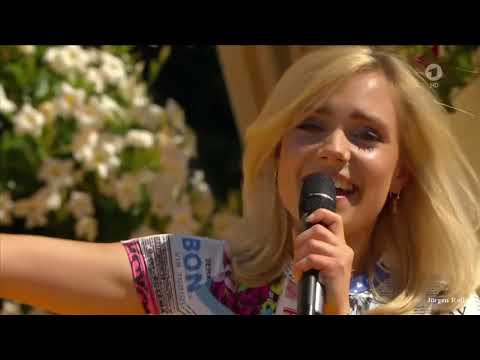 DJ Herzbeat feat Marie Wegener -  Irgendwas mit Liebe (Immer wieder Sonntags)