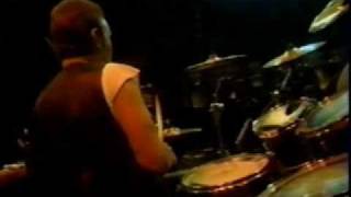 Lauro Lellis no Expo 98 Lisboa-Portugal - Juventude Javali-Tom Zé.mpg