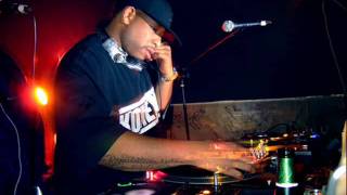 Royce Da 5'9'' Feat. Phonte - Something 2 Ride 2 [Instrumental] (Produced by DJ Premier)