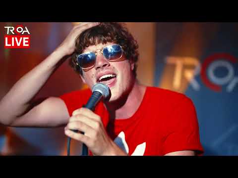 The Criticals - Adoringly Drunk