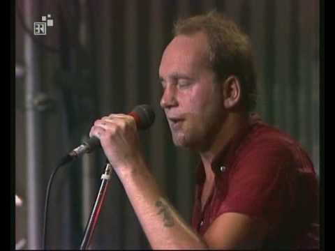 download lagu mp3 mp4 Roger Chapman, download lagu Roger Chapman gratis, unduh video klip Roger Chapman