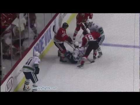 Aaron Volpatti vs Daniel Carcillo Nov 6, 2011