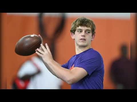 Arch Manning Made His Alabama Visit This Weekend And Tried On Their Unis