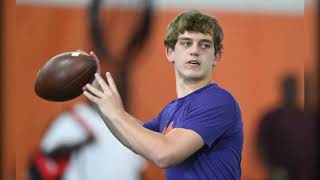 Top 2023 recruit QB Arch Manning's dad talks about the process