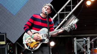 Low Roar "Give up" (live @ Loftas fest 2012) HD