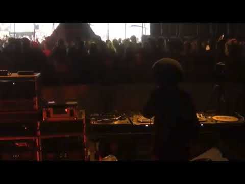 JAH SHAKA ▶️ King Alpha & David Oneaway - Jah Love Is An Amazing Thing (Dour Festival 2018)