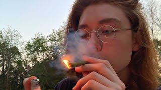 SMOKING A KING PALM BLUNT (nature sesh + review)