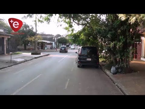 Thumbnail for HURTAN PRENDAS DEL INTERIOR DE UN AUTOMÓVIL by Hurtan