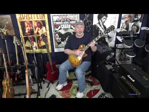 BEGINNER ELECTRIC GUITAR PICK UPS - Single Coil or Humbuckers? | Play guitar