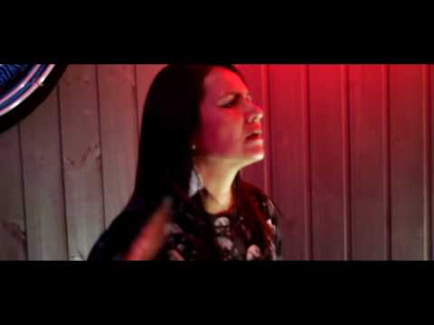 Iron Ladies - The Trooper (Live Milwaukee American Bar/SP)