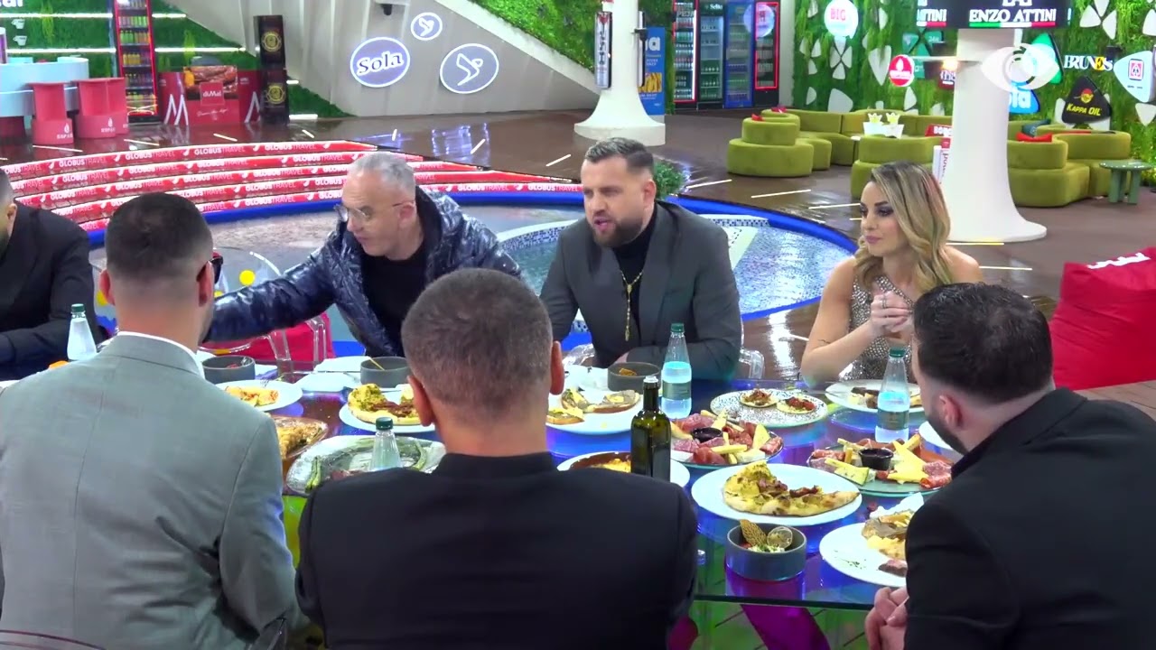 “Pse do të ndihesh i provokuar ti nëse unë të them i verbër?”/ Luizi-Stenaldos: Mos e ul veten…